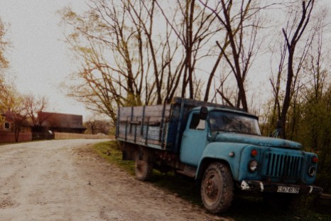 Niebieski GAZ 53 - Libuchora